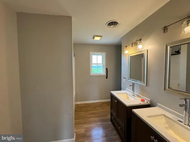 $270,000 | 513 Vinell Lane, Chambersburg, PA 17202