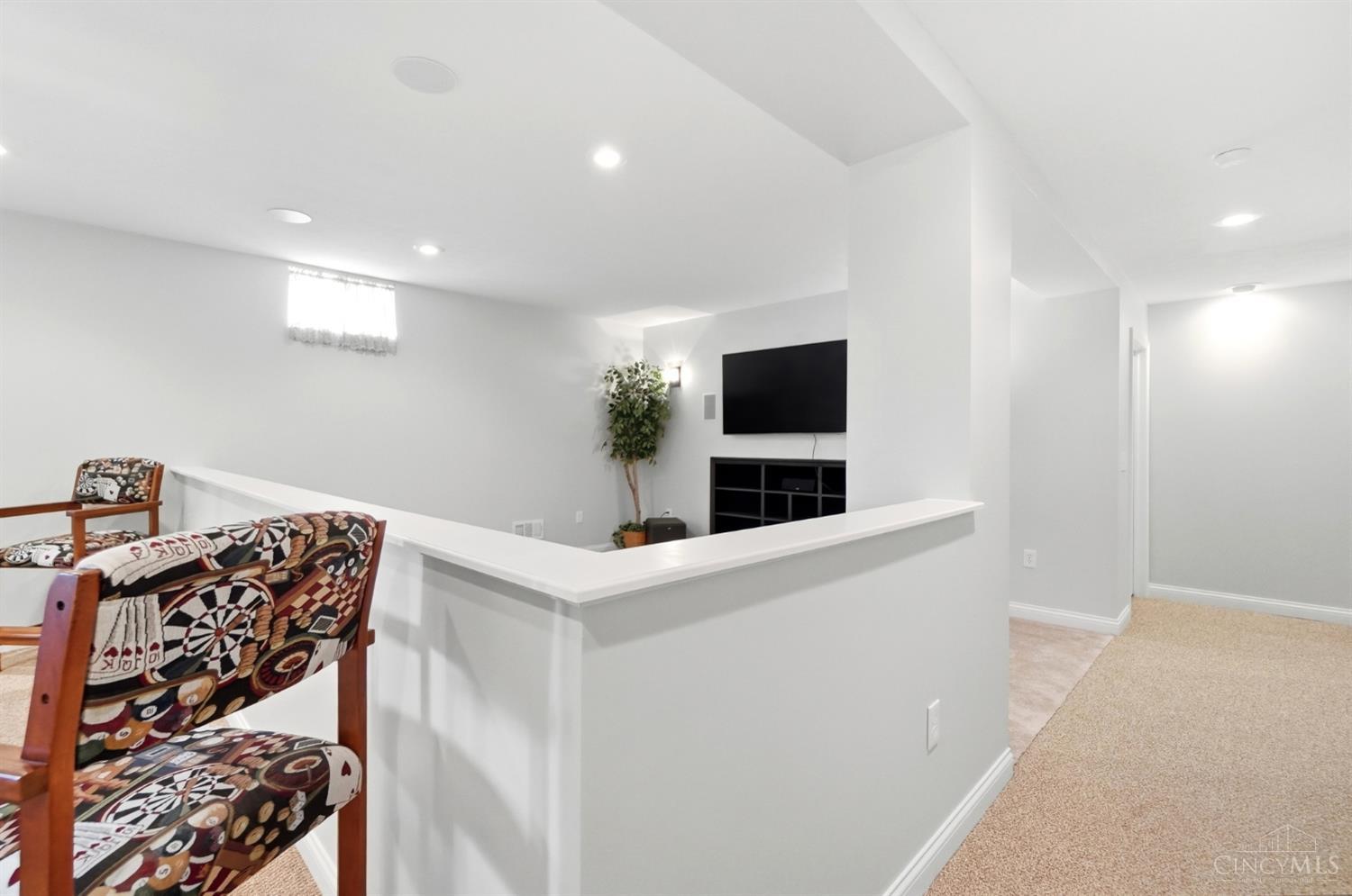 655 Hyacinth Road Cincinnati, OH 45245 - Photo 46 of 79 Gallery Image 46