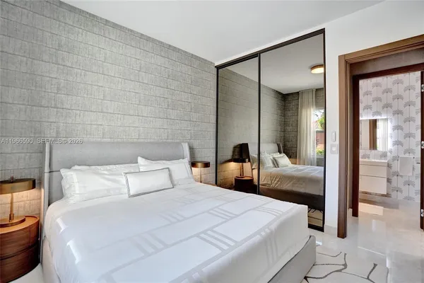 $25,000 | 20824 Northeast 37th Avenue, Unit 20824, Aventura, FL 33180