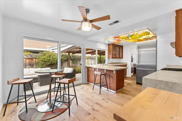 $675,000 | 1421 Oak Circle, Healdsburg, CA 95448