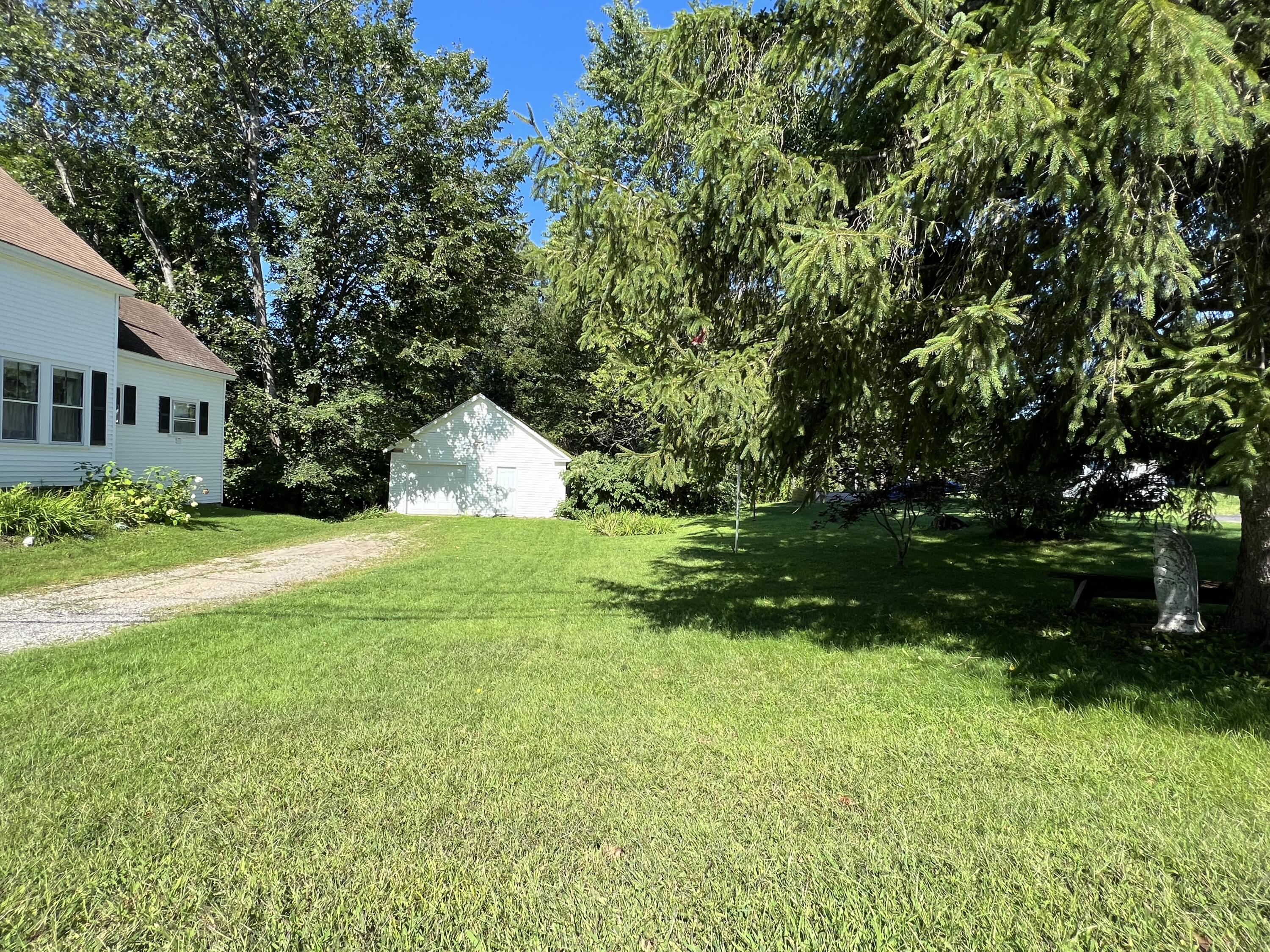 388 Pond Road Lewiston, ME 04240 - Photo 4 of 52 IMG_0148