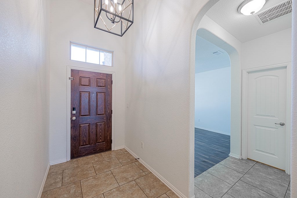 6701 Colony Road Midland, TX 79706 - Photo 8 of 37 Gallery Image 8