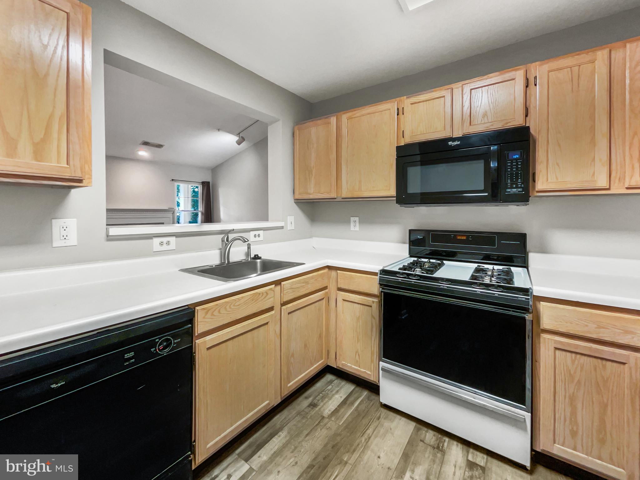 12004 Taliesin Place, Unit 32 Reston, VA 20190 - Photo 15 of 23