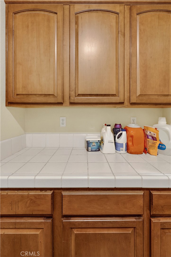 1277 Baxter Drive Merced, CA 95348 - Photo 25 of 63 a view of kitchen cabinets