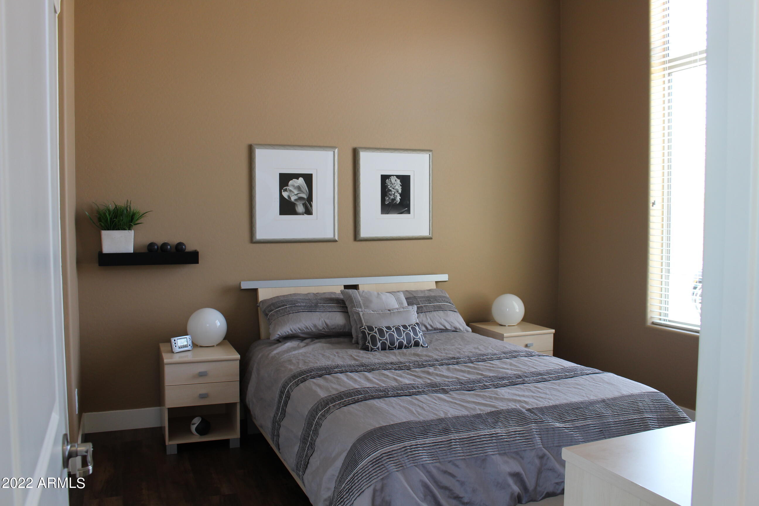 9156 West Bajada Road Peoria, AZ 85383 - Photo 11 of 31 Guest Bedroom