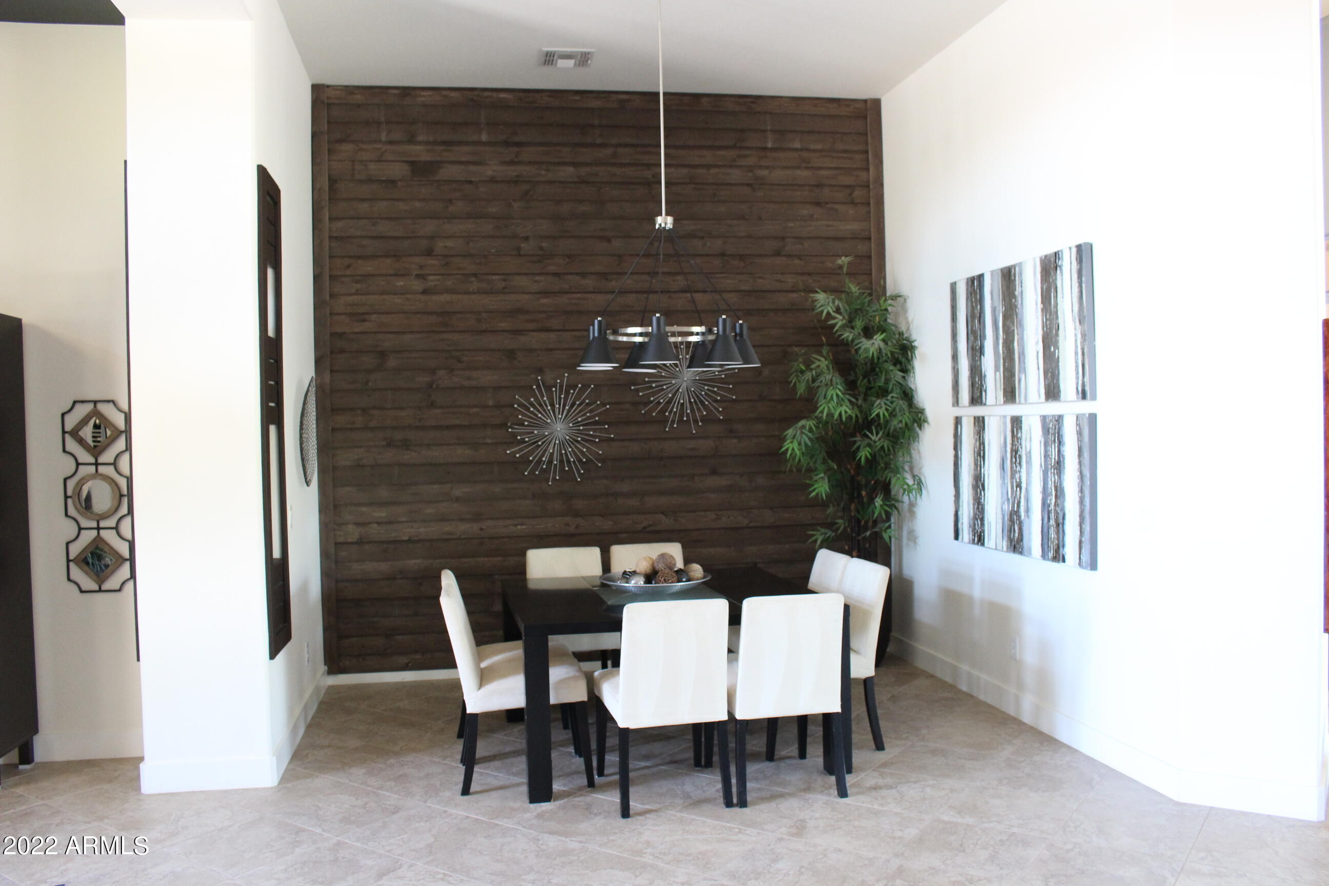 9156 West Bajada Road Peoria, AZ 85383 - Photo 4 of 31 Formal Dining