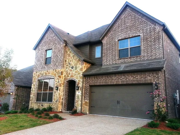 $2,900 | 944 Lake Meadow Lane, Little Elm, TX 75068
