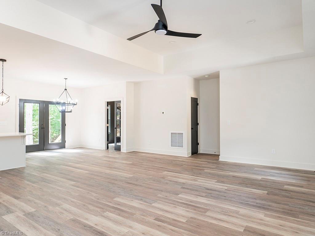 1104 Southern High School Road Burlington, NC 27215 - Photo 10 of 28 Gallery Image 10