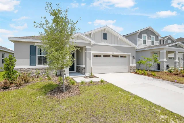 $369,950 | 192 Flag Lilly Lane, Umatilla, FL 32784