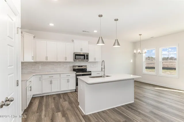 $329,950 | 104 Bella Place, La Grange, NC 28551