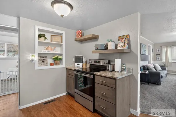 $1,700 | 337 North Johnson Avenue, Pocatello, ID 83204