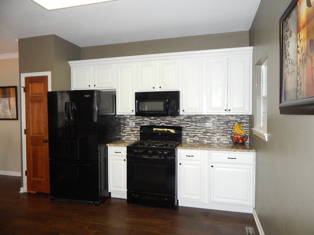387 Ridge Road North Aurora, IL 60542 - Photo 7 of 25