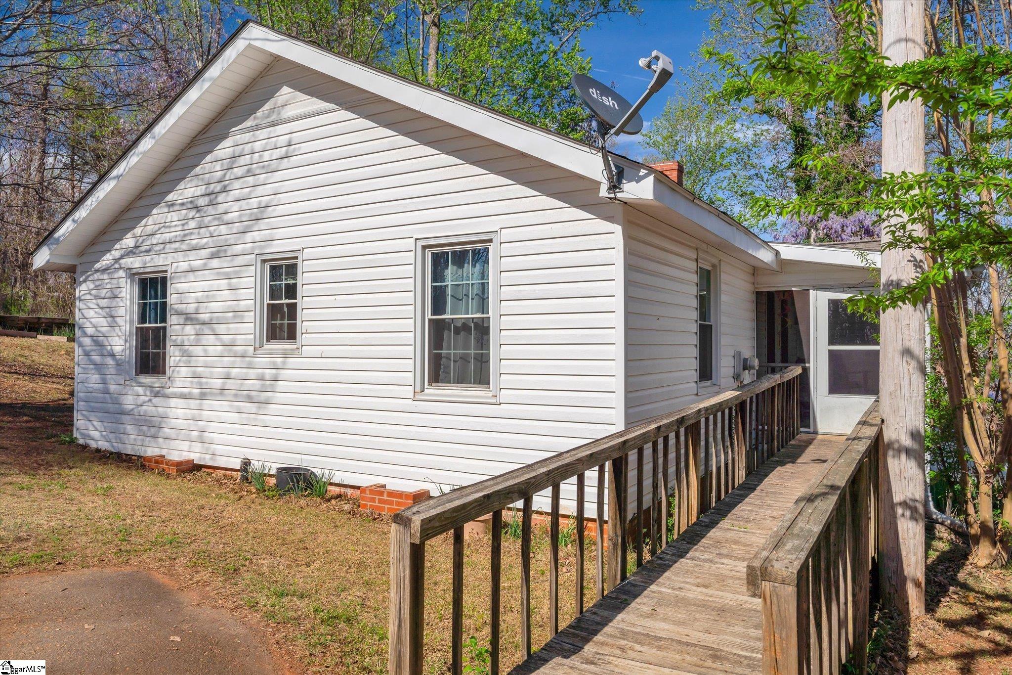 506 Woodall Mountain Road Pickens, SC 29671 - Photo 4 of 40 Gallery Image 4