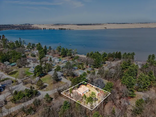 $675,000 | 732 North 22nd Avenue, Mears, MI 49436