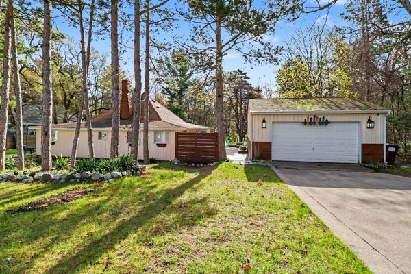 $675,000 | 732 North 22nd Avenue, Mears, MI 49436