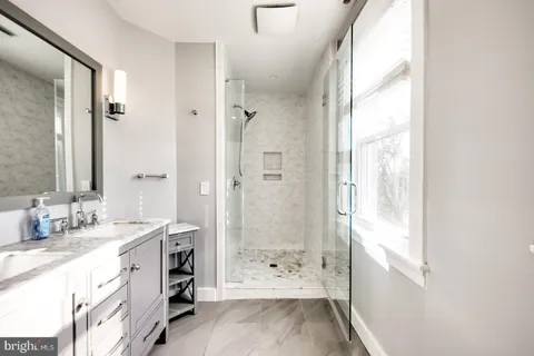 $599,990 | 576 Barrett Avenue, Haverford, PA 19041