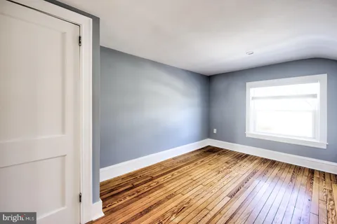 $599,990 | 576 Barrett Avenue, Haverford, PA 19041