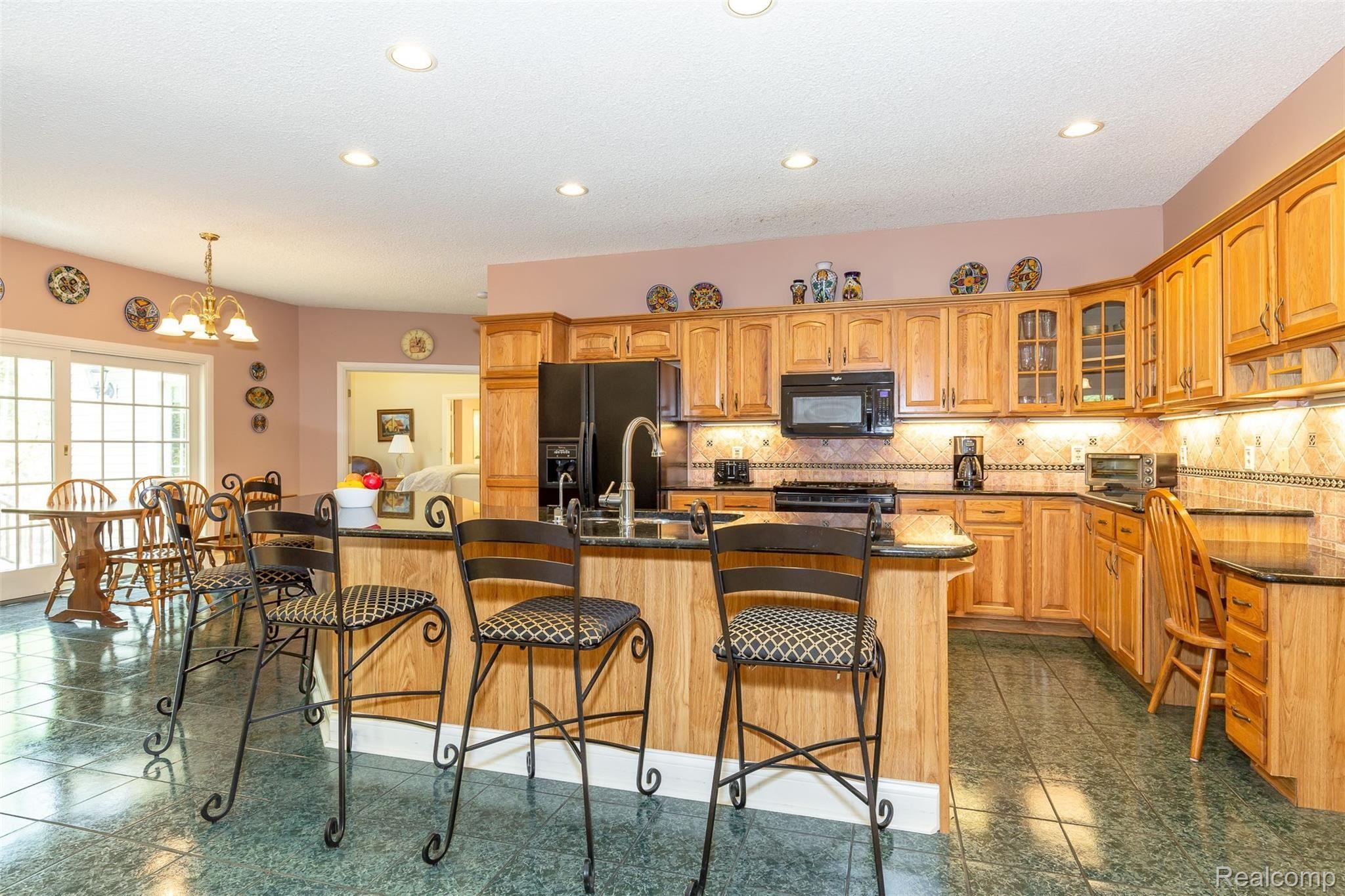 4835 Waldon Road Clarkston, MI 48348 - Photo 9 of 56 592A2744.jpg