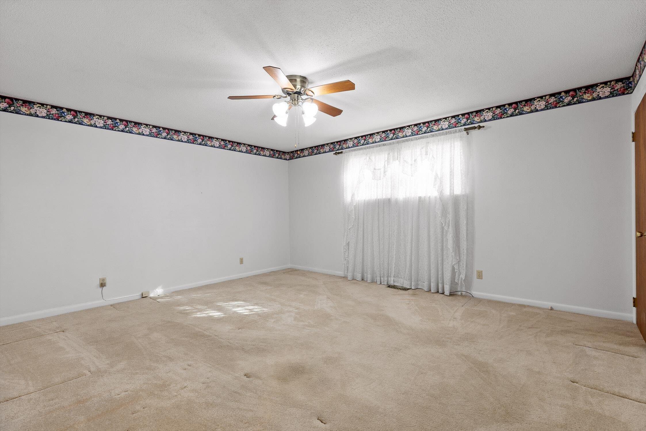 2104 Crown Ct Lane Chattanooga, TN 37421 - Photo 14 of 29 Primary Bedroom