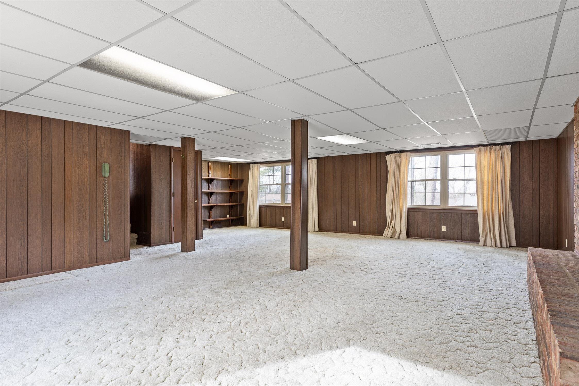 2104 Crown Ct Lane Chattanooga, TN 37421 - Photo 21 of 29 Family Room