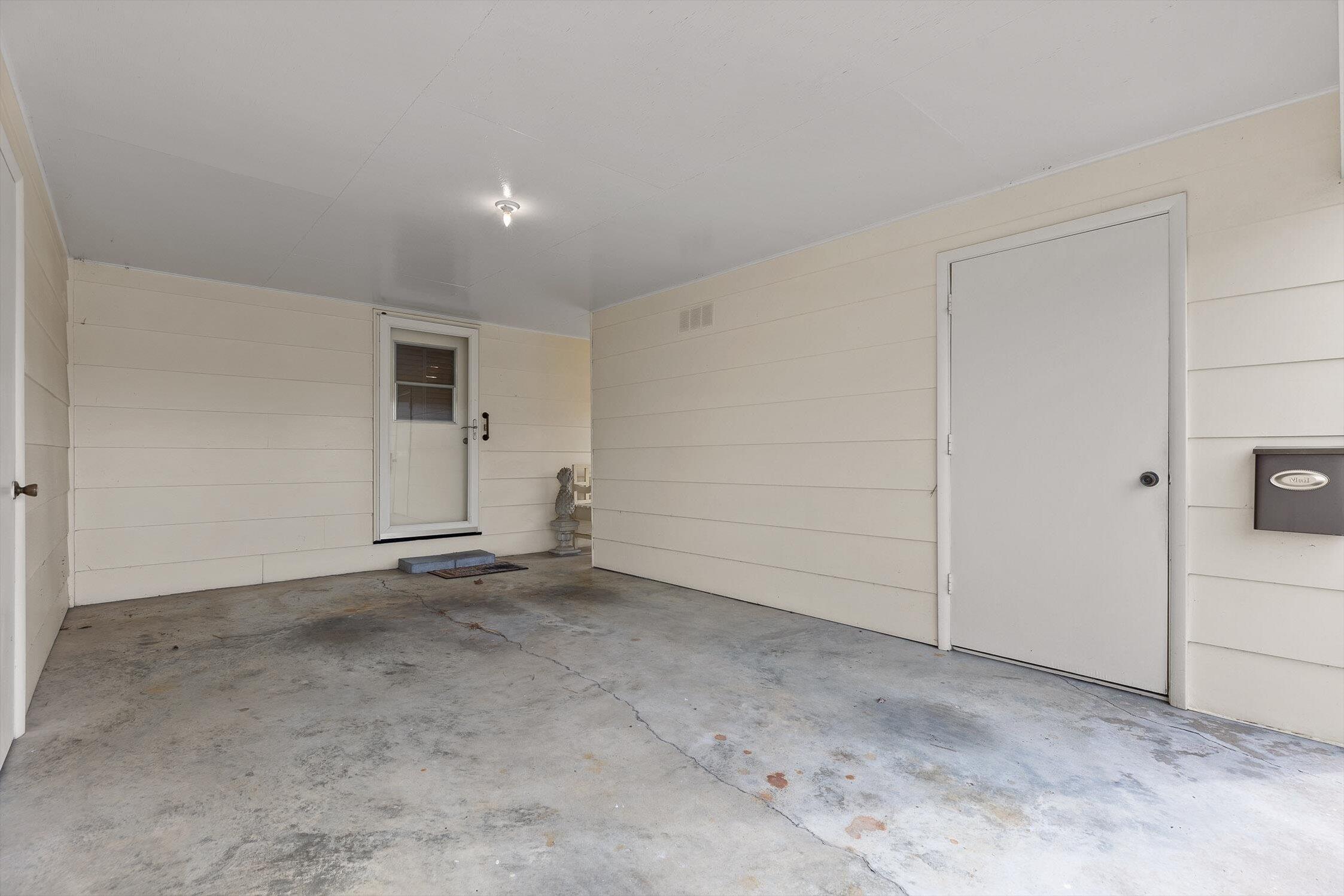 2104 Crown Ct Lane Chattanooga, TN 37421 - Photo 24 of 29 Carport