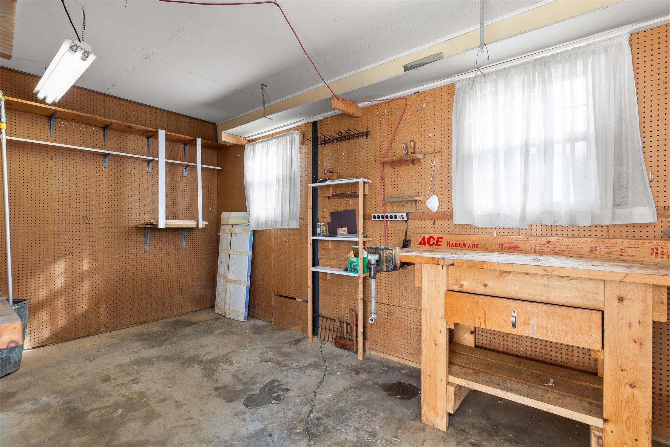 2104 Crown Ct Lane Chattanooga, TN 37421 - Photo 25 of 29 Shop