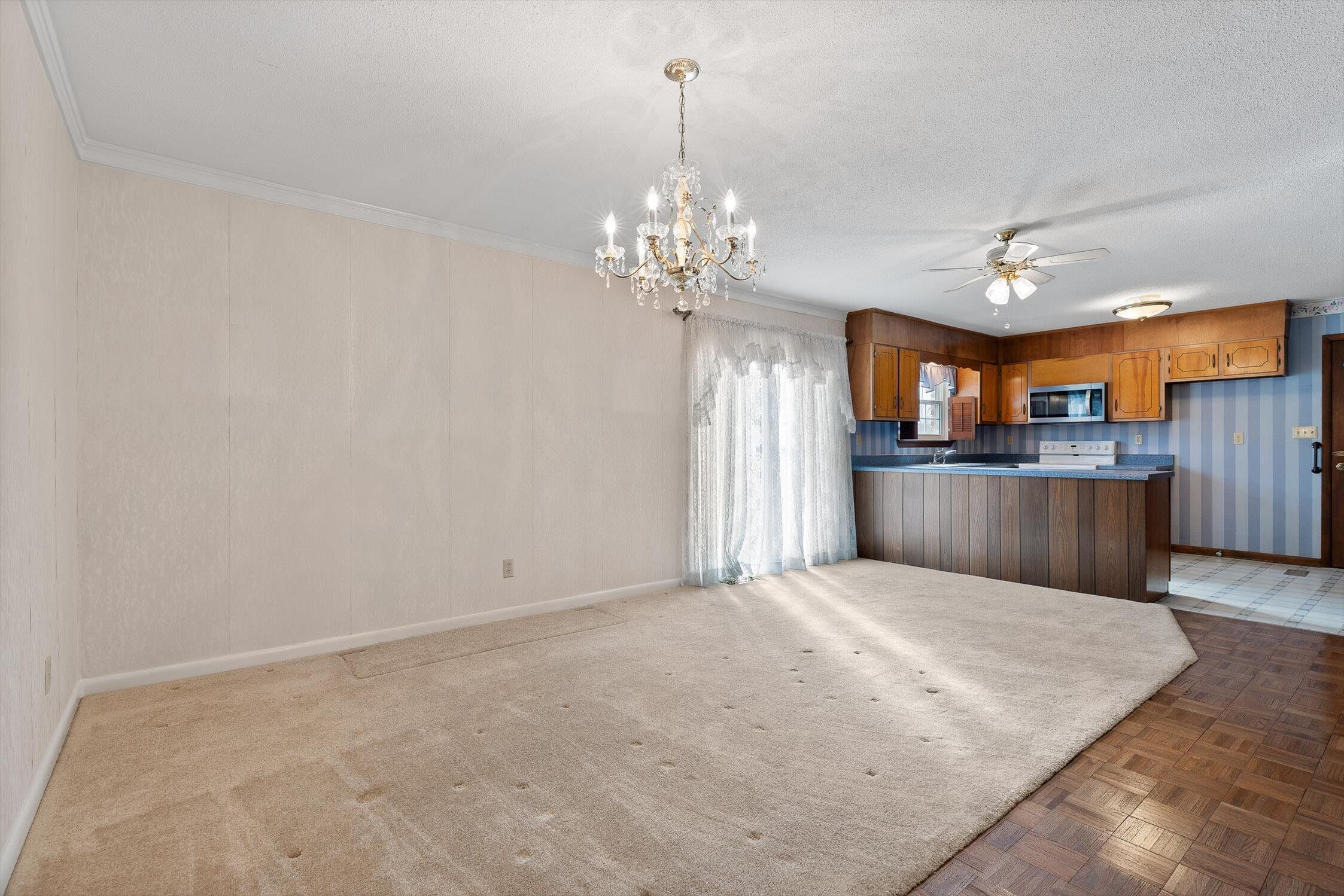 2104 Crown Ct Lane Chattanooga, TN 37421 - Photo 9 of 29 Dining Room