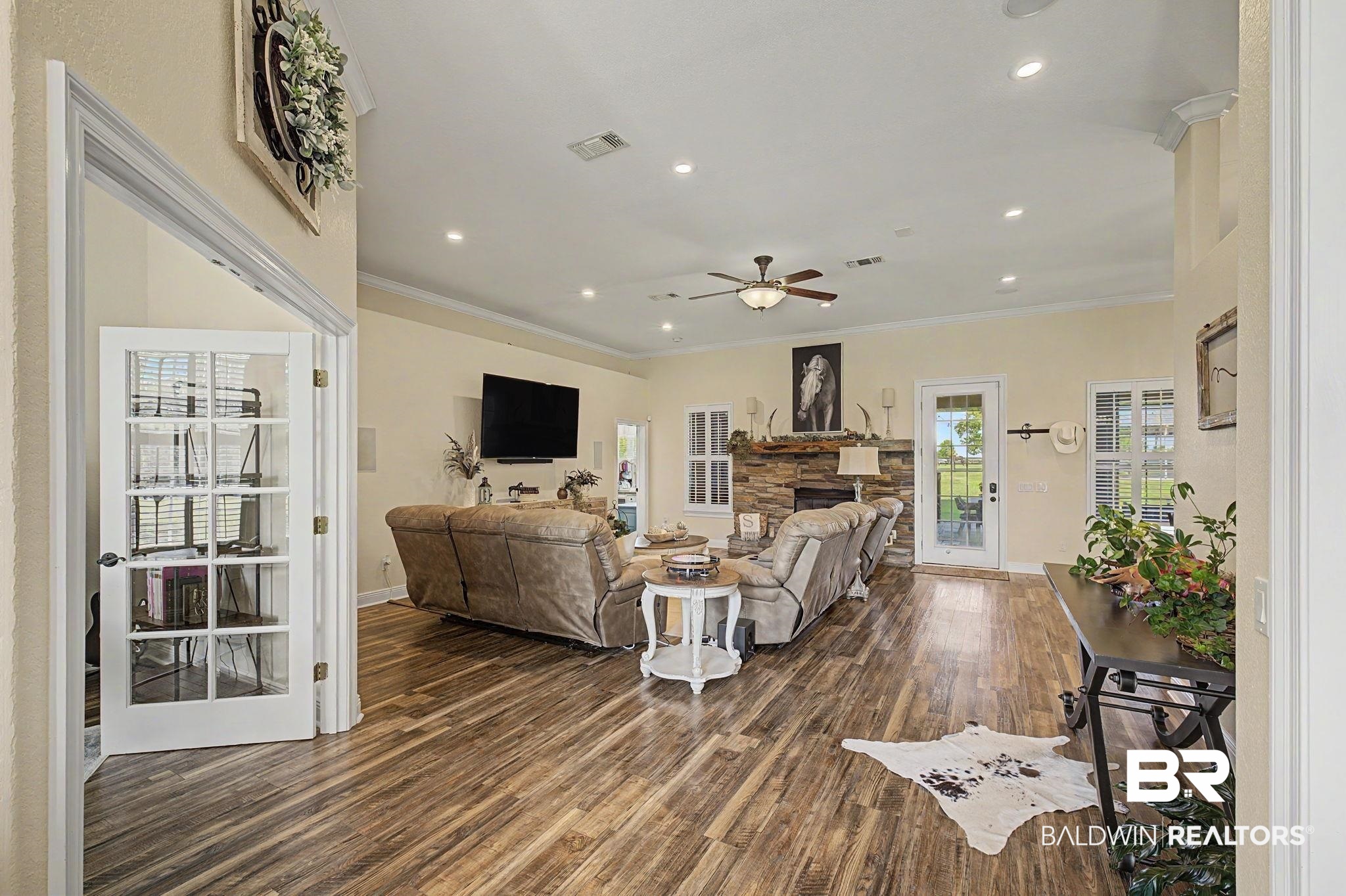 26895 C R Watson Road Robertsdale, AL 36567 - Photo 16 of 89 Living Room