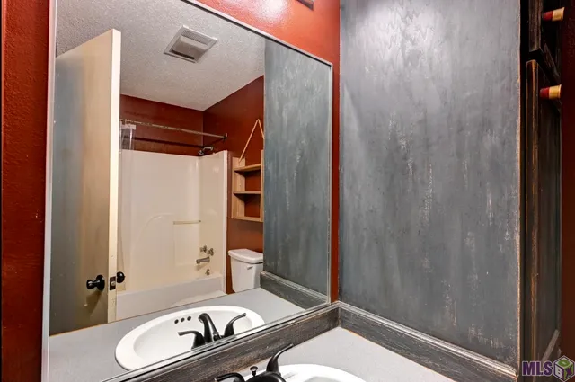 $238,500 | 108 Deer Run Drive, Schriever, LA 70395