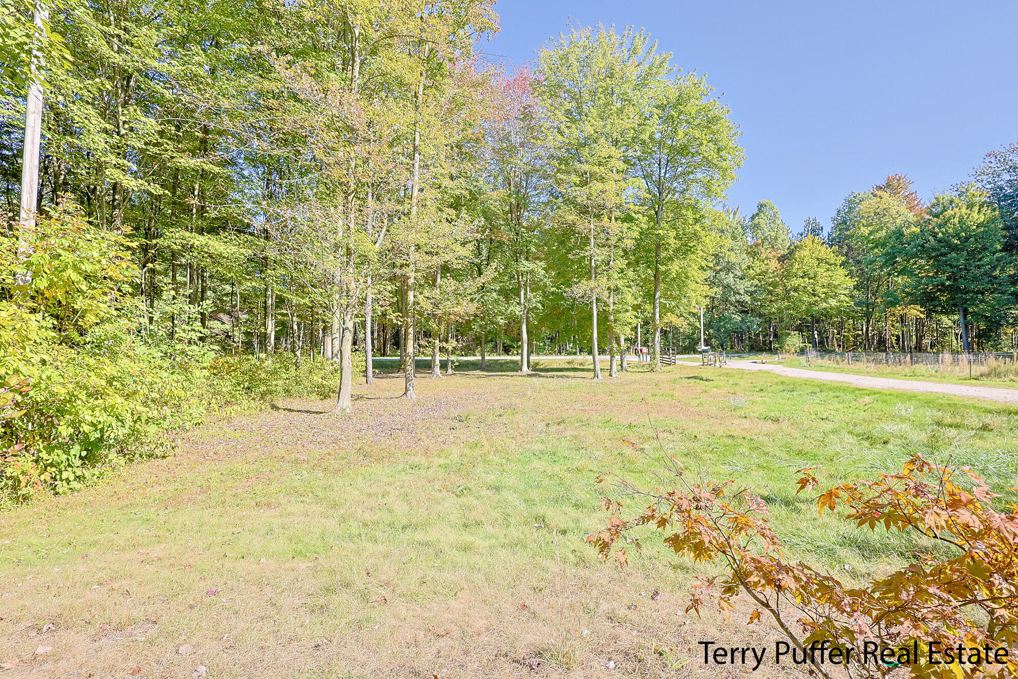 5245 South Brooks Road Fruitport, MI 49415 - Photo 27 of 31 IMG_4569