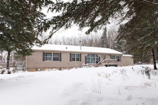 $385,000 | N1545 4th, Coloma, WI 54930