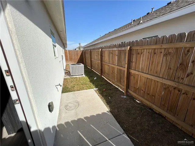 $1,200 | 5701 Swallow Avenue, Unit 2, Mission, TX 78573