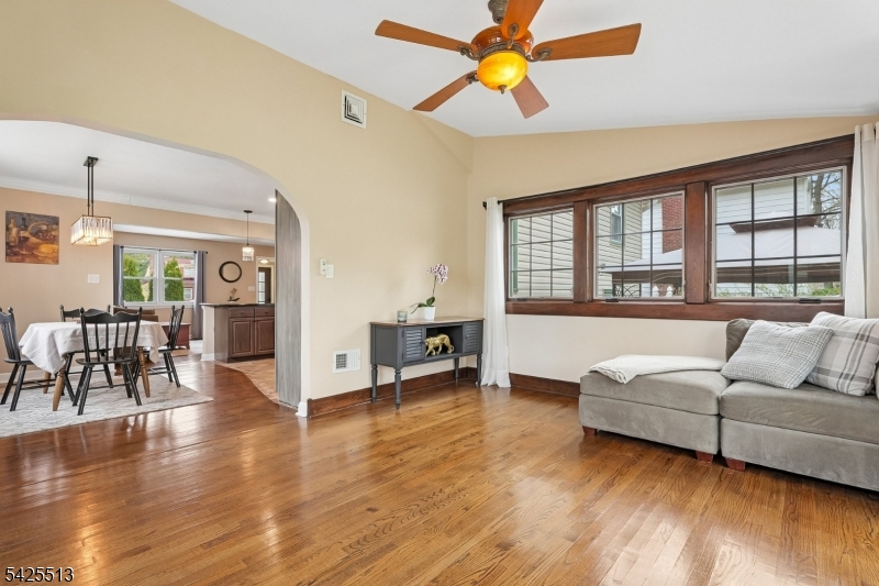 57 Sherwood Road Springfield, NJ 07081 - Photo 11 of 33