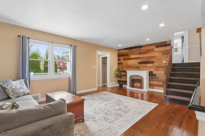 57 Sherwood Road Springfield, NJ 07081 - Photo 2 of 33