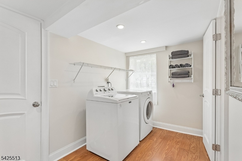 57 Sherwood Road Springfield, NJ 07081 - Photo 23 of 33