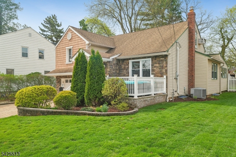 57 Sherwood Road Springfield, NJ 07081 - Photo 27 of 33