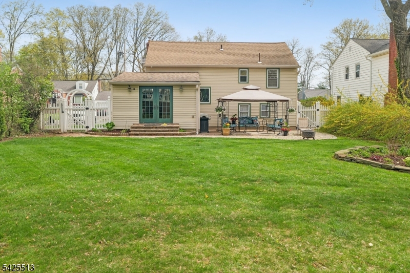 57 Sherwood Road Springfield, NJ 07081 - Photo 30 of 33