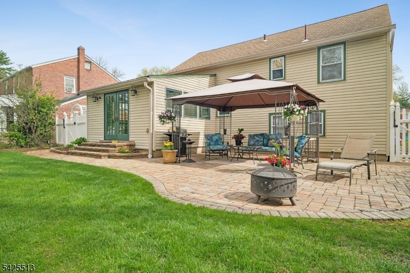 57 Sherwood Road Springfield, NJ 07081 - Photo 31 of 33