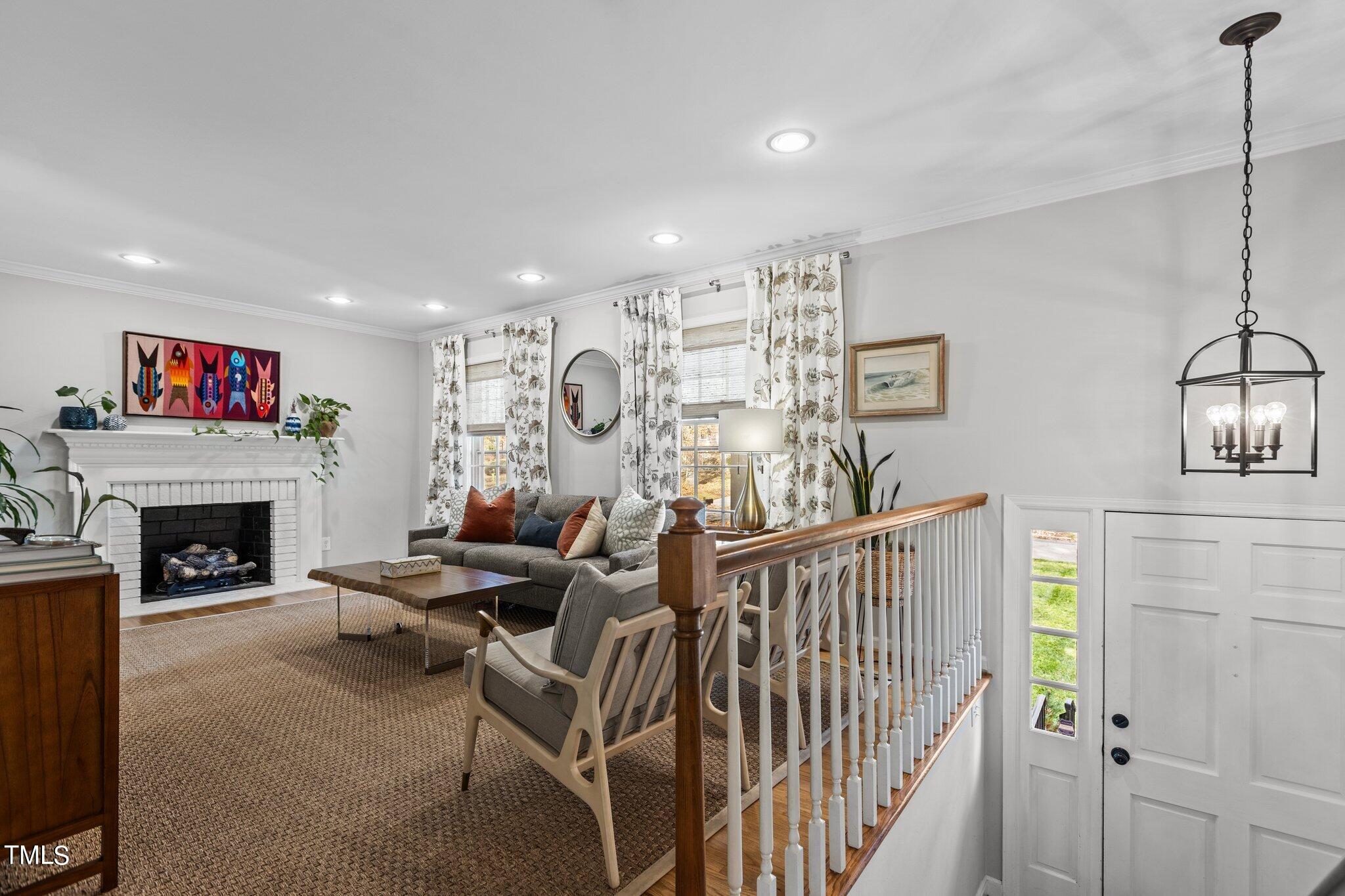 313 Glen Valley Road Raleigh, NC 27609 - Photo 7 of 49 21-web-or-mls-IMGL1678