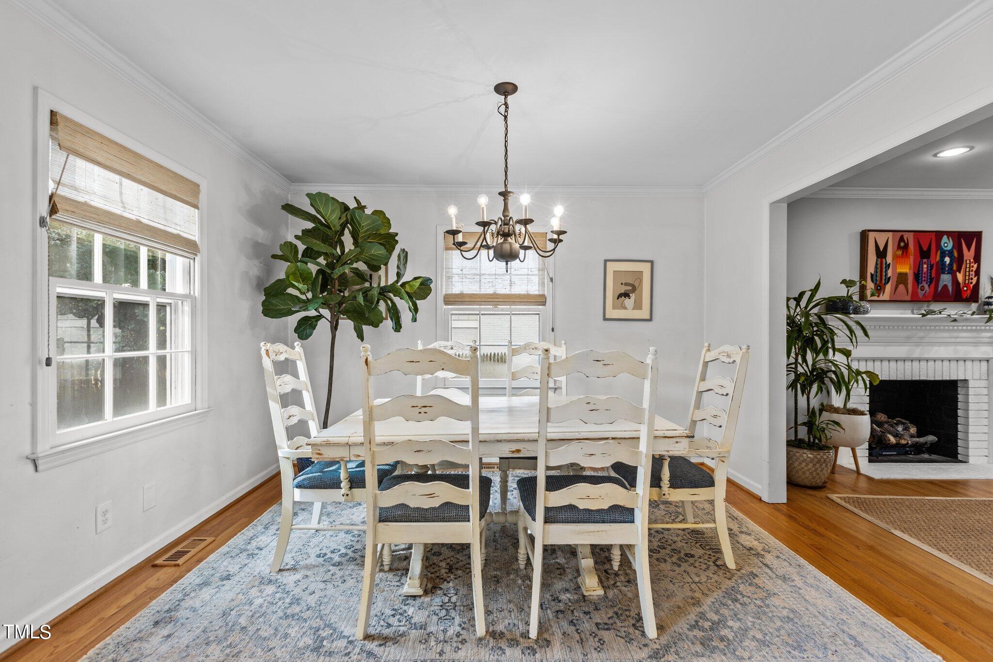 313 Glen Valley Road Raleigh, NC 27609 - Photo 8 of 49 23-web-or-mls-IMGL1687