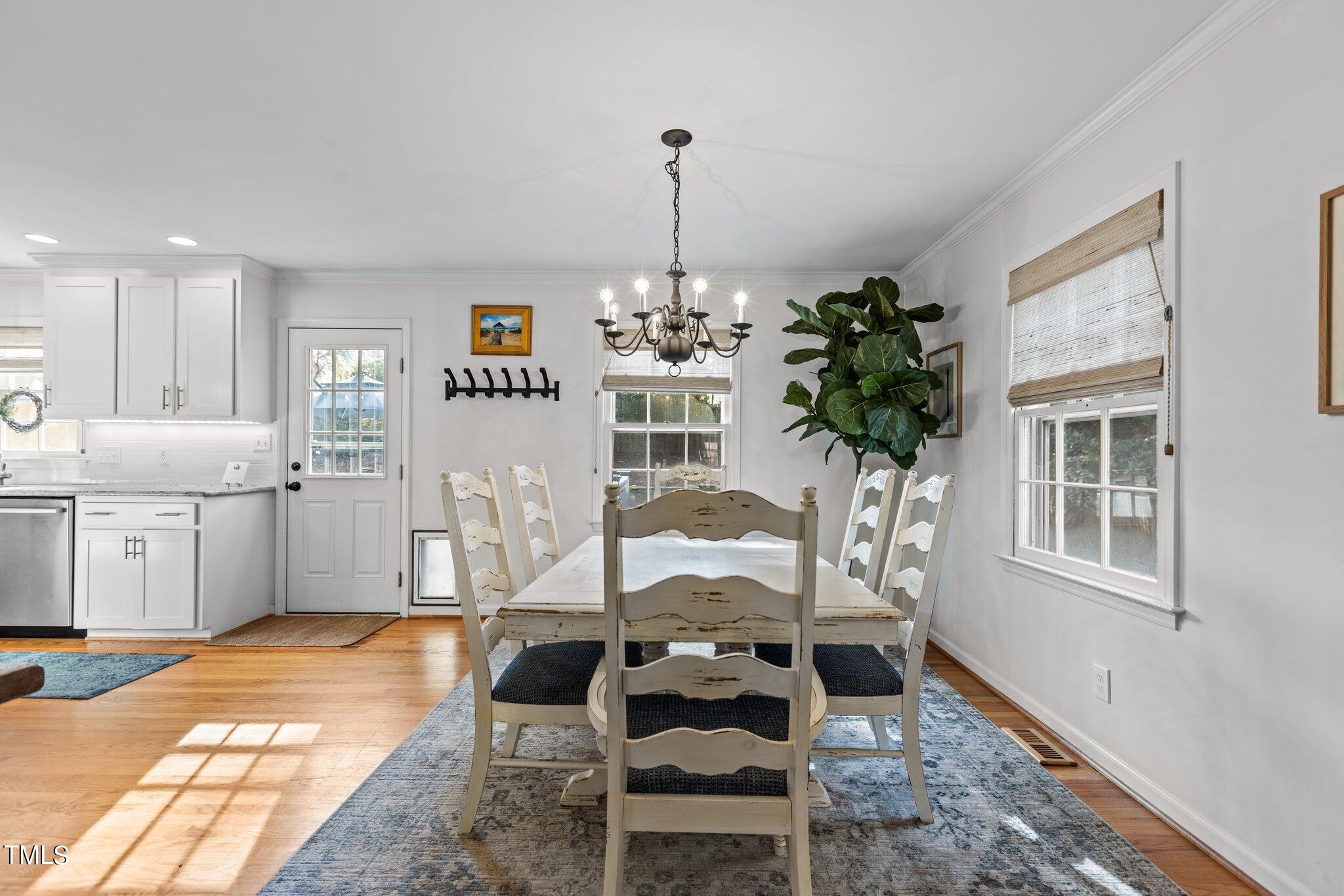 313 Glen Valley Road Raleigh, NC 27609 - Photo 9 of 49 22-web-or-mls-IMGL1681