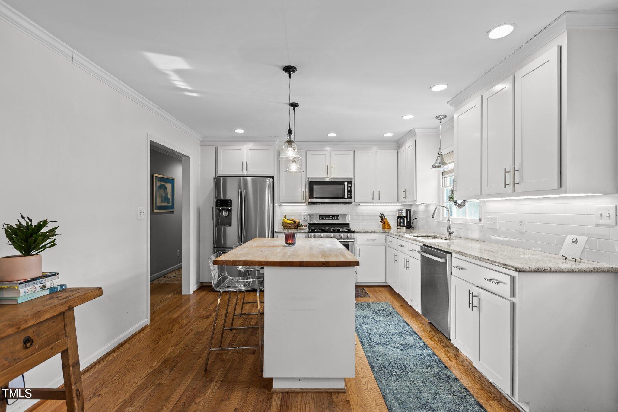 313 Glen Valley Road Raleigh, NC 27609 - Photo 10 of 49 24-web-or-mls-IMGL1690