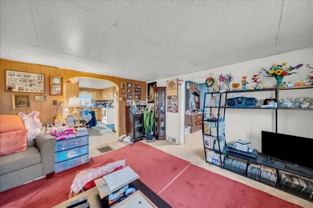 $179,999 | 9 South Liberty Avenue, Endicott, NY 13760