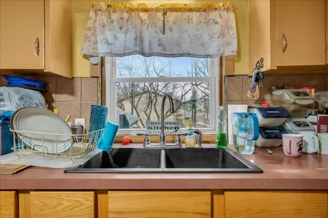 $179,999 | 9 South Liberty Avenue, Endicott, NY 13760