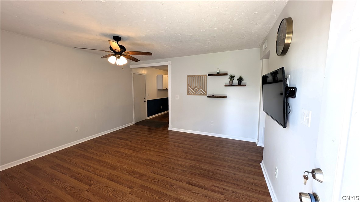 7925 Rinaldo Boulevard East Cicero, NY 13030 - Photo 3 of 28