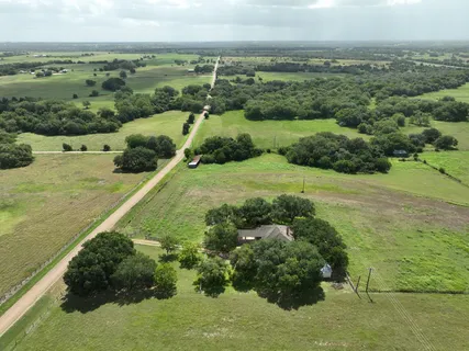 $1,150,000 | 1552 Holub Road, Schulenburg, TX 78956