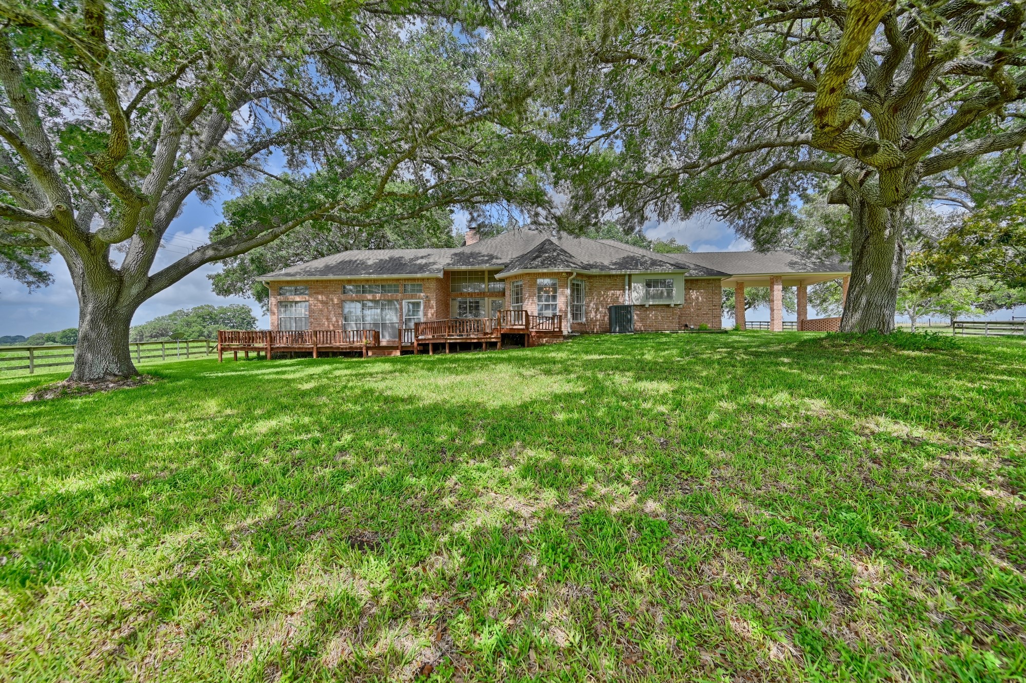 1552 Holub Road Schulenburg, TX 78956 - Photo 29 of 43 a front view of a house with a garden