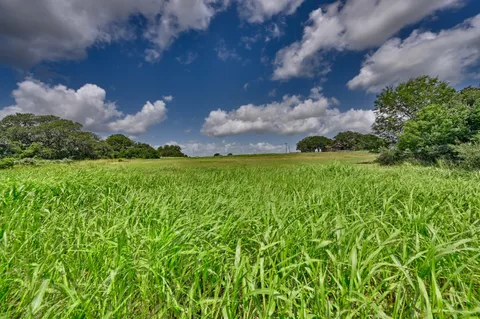 $1,150,000 | 1552 Holub Road, Schulenburg, TX 78956