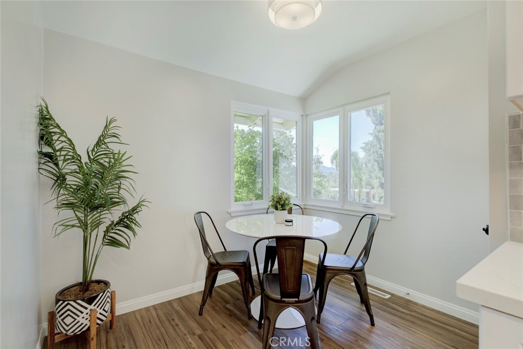 341 Cumberland Road Glendale, CA 91202 - Photo 11 of 34