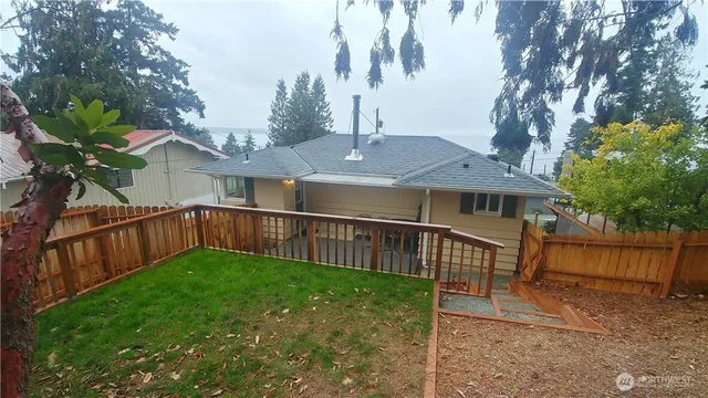 $1,750 | 283 North Maple Street, Camano Island, WA 98282